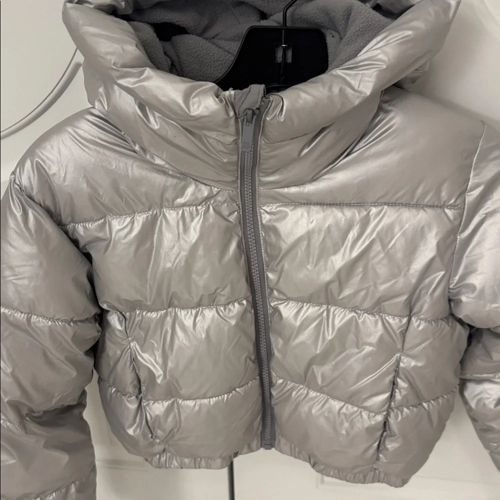Girls All in Motion Metallic Silver puffer Jacket size 6/7 in EUC.